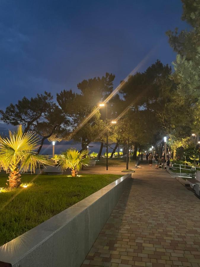Hotel Chaika Kobuleti Dış mekan fotoğraf